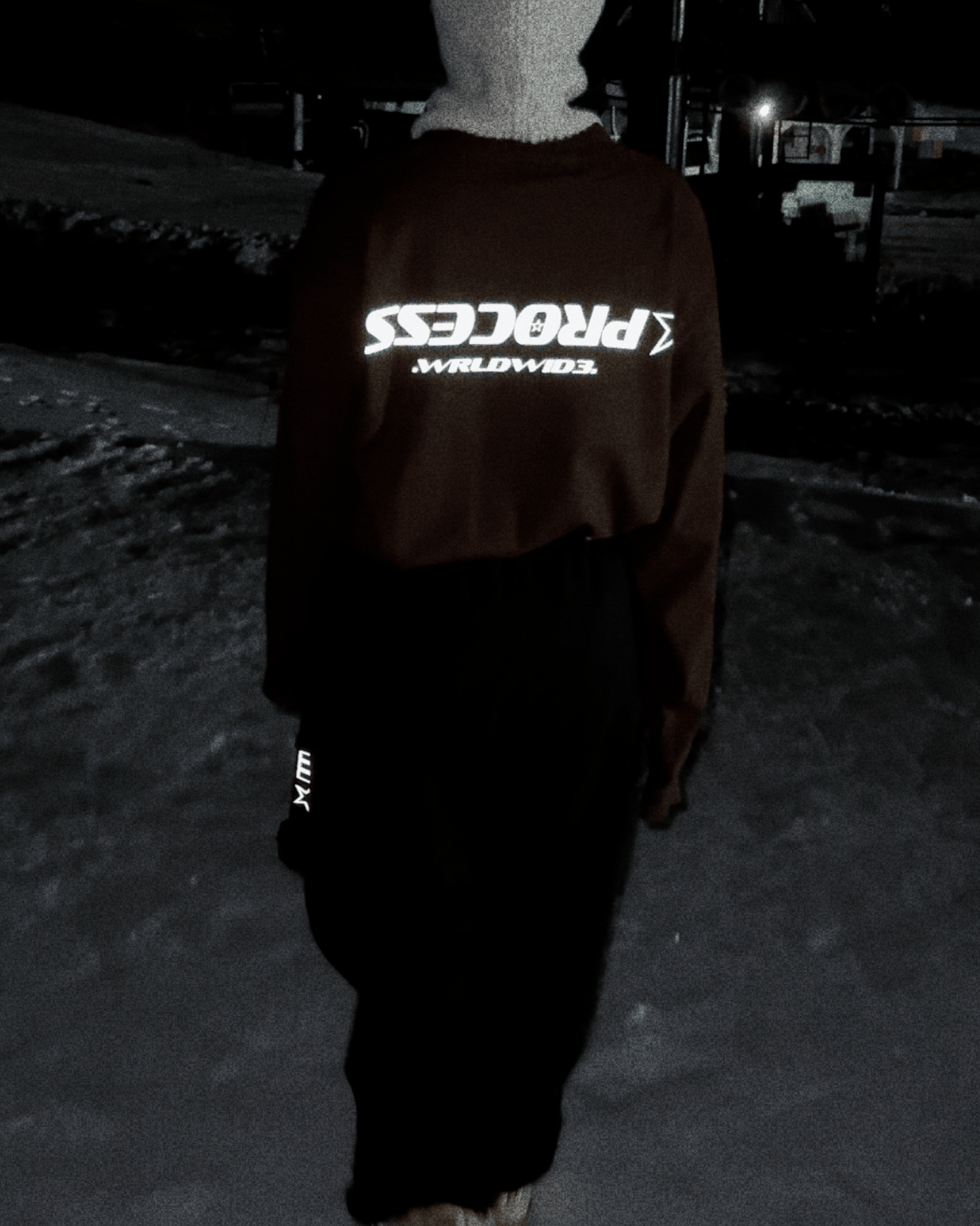 HEAVYWEIGHT LONG SLEEVE - CHOCOLATE - PROCESS WRLDWID3